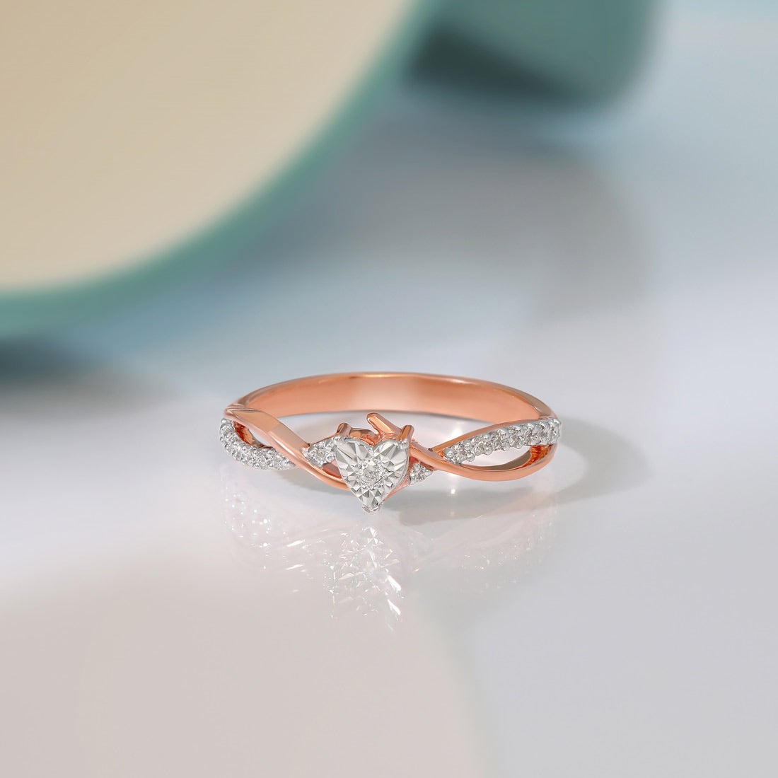 Entangle Miracle Plate Diamond Ring