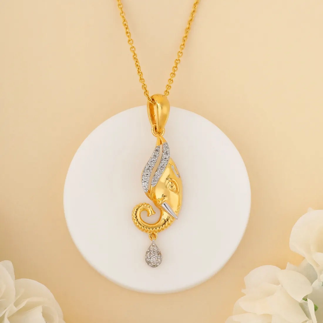 Shree Ganesha Diamond Pendant