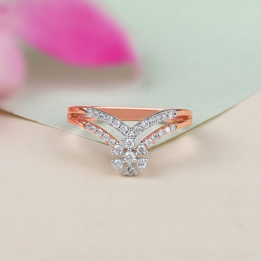 Ava Diamond V Ring
