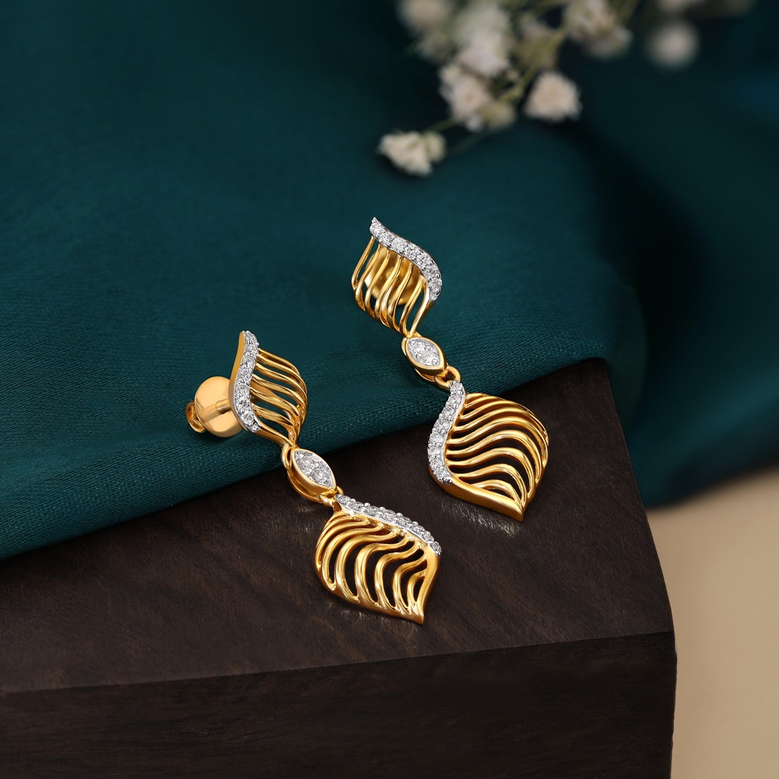 Chitra Diamond Earrings