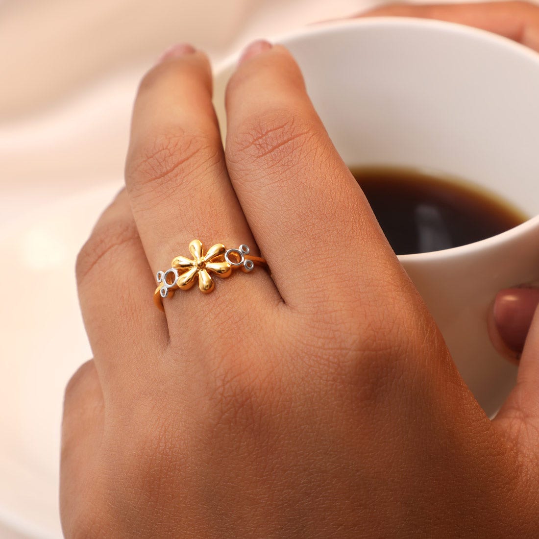 Naveena Gold Ring