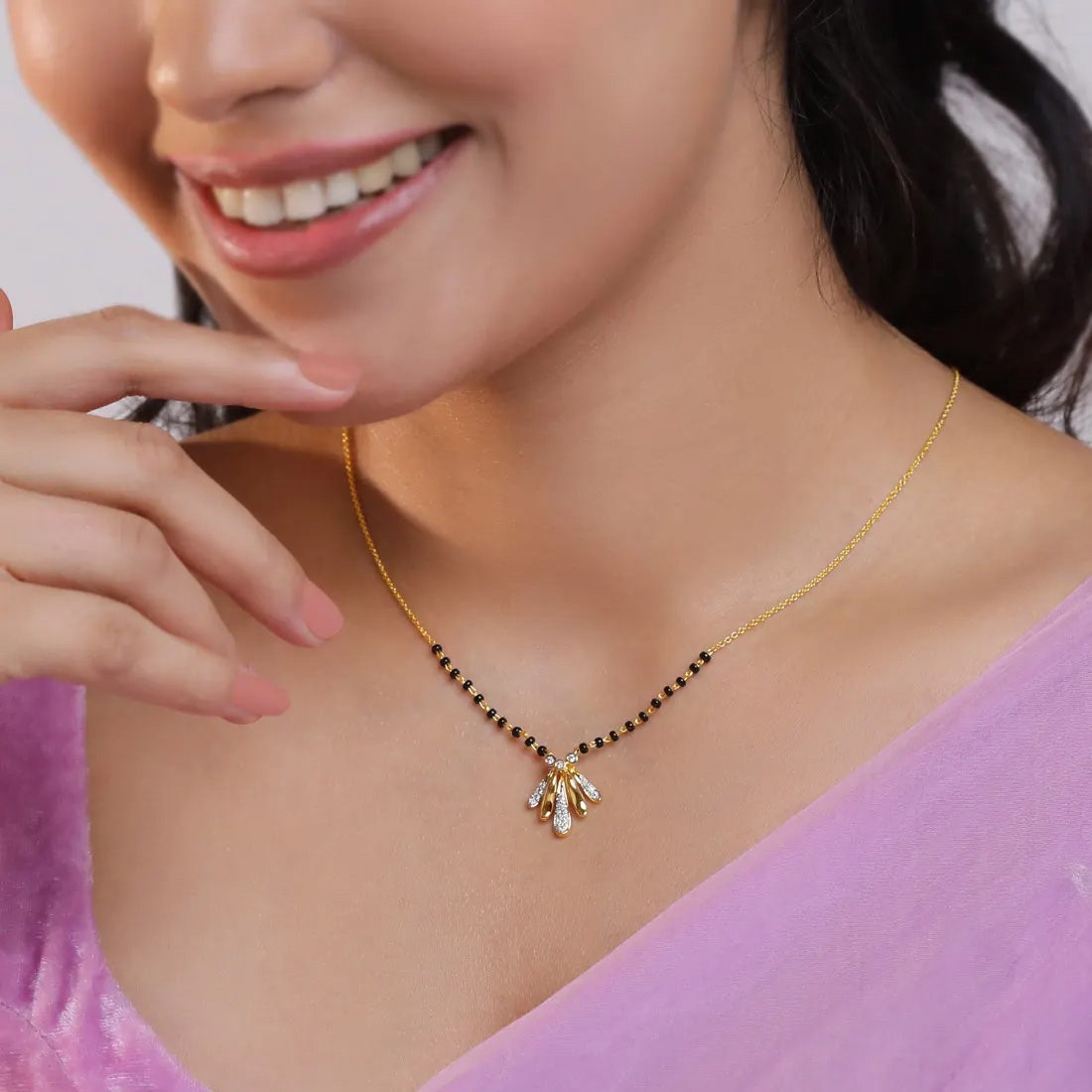 Gerbera Diamond Mangalsutra
