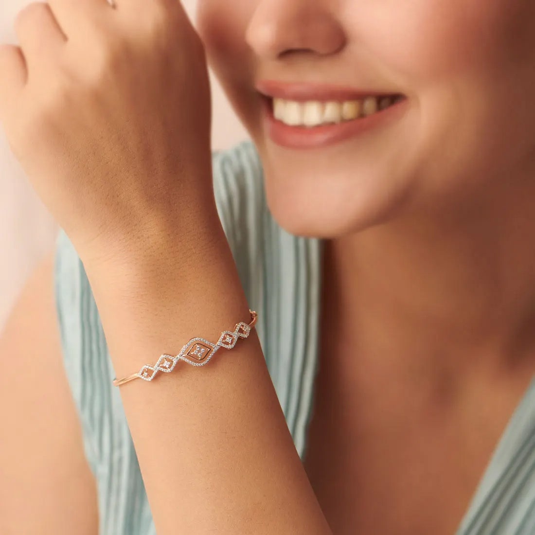 Zenia Diamond Oval Bracelet