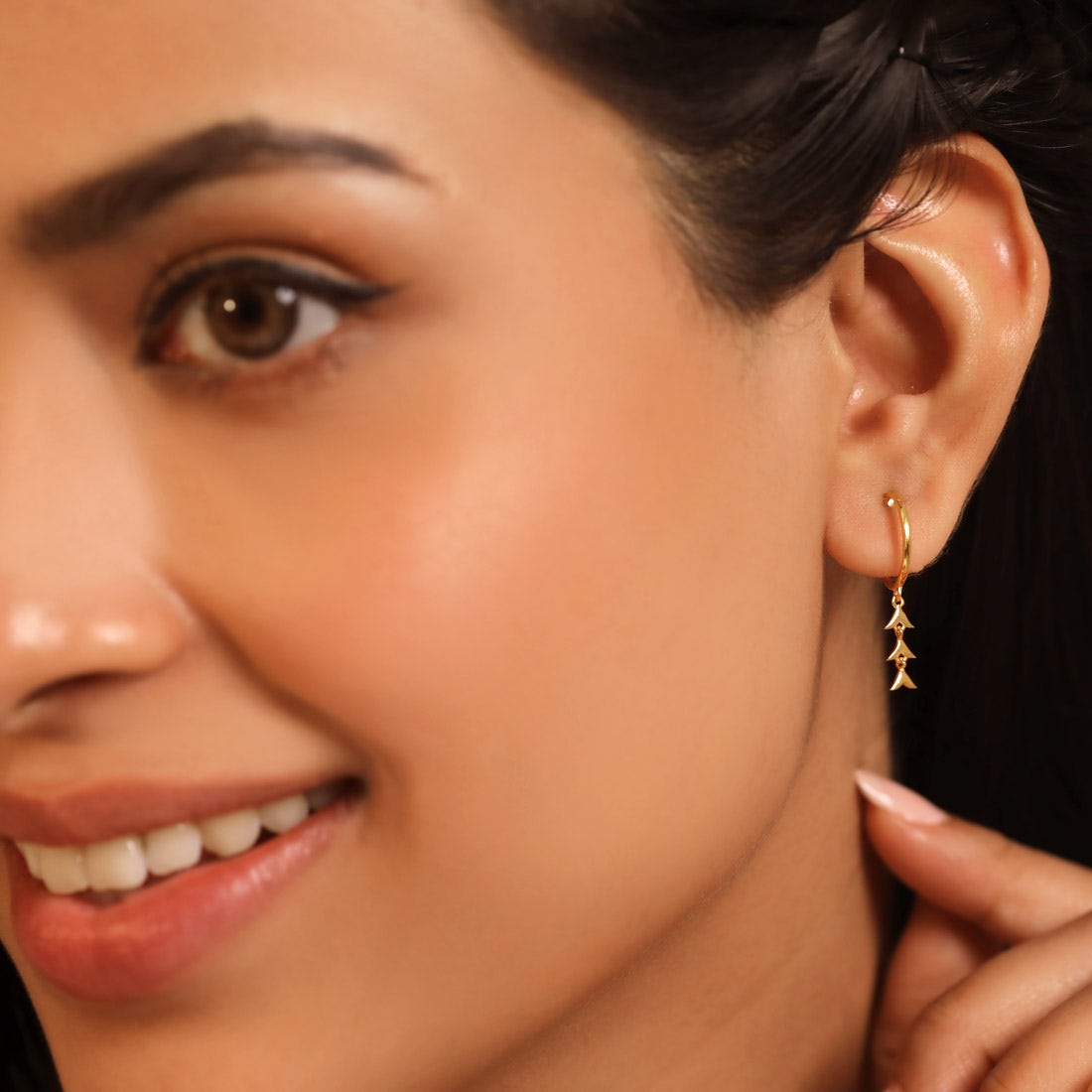 Swaying Pine Gold Hoop Earrings