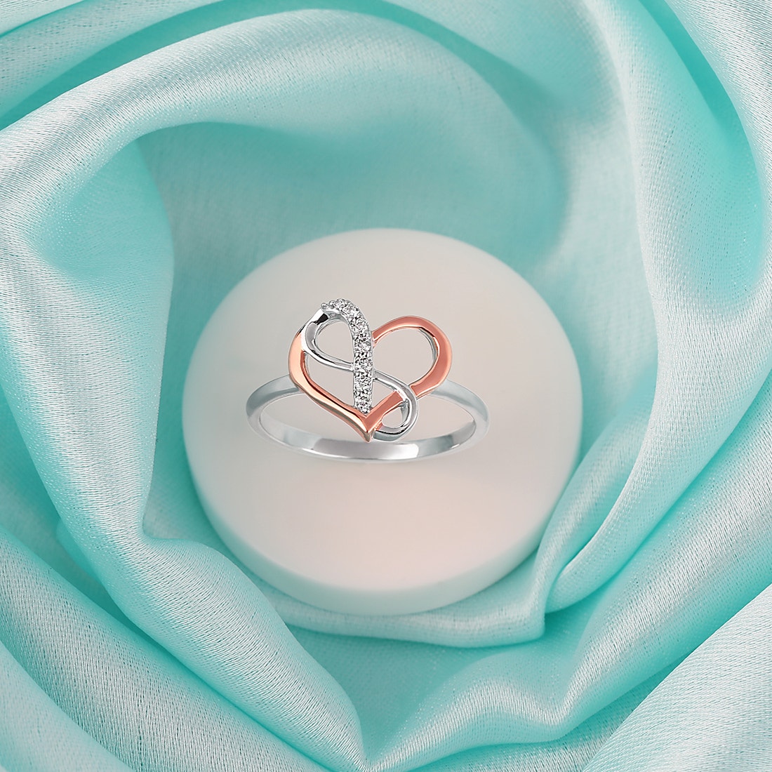 Immortal Love V.Day Infinity Diamond Ring