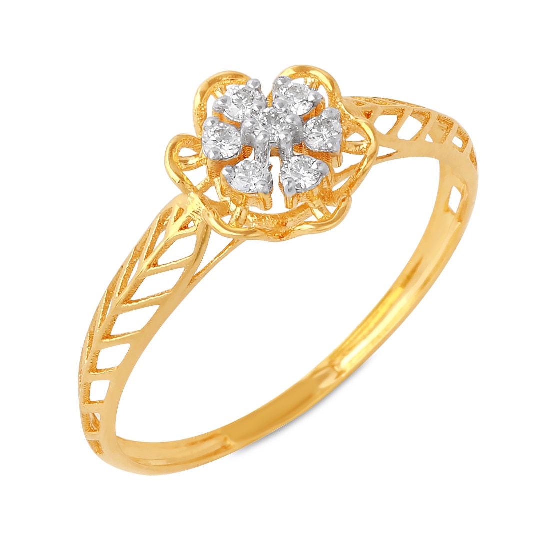 V Patterned Diamond Cluster Ring