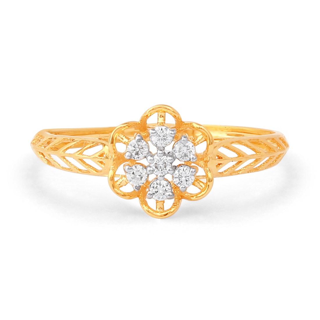V Patterned Diamond Cluster Ring