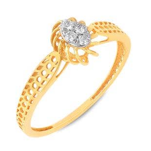 Delicate Twists Diamond Ring