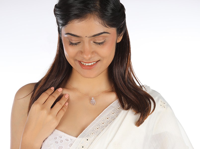 what jewellery to wear with saree - Blog